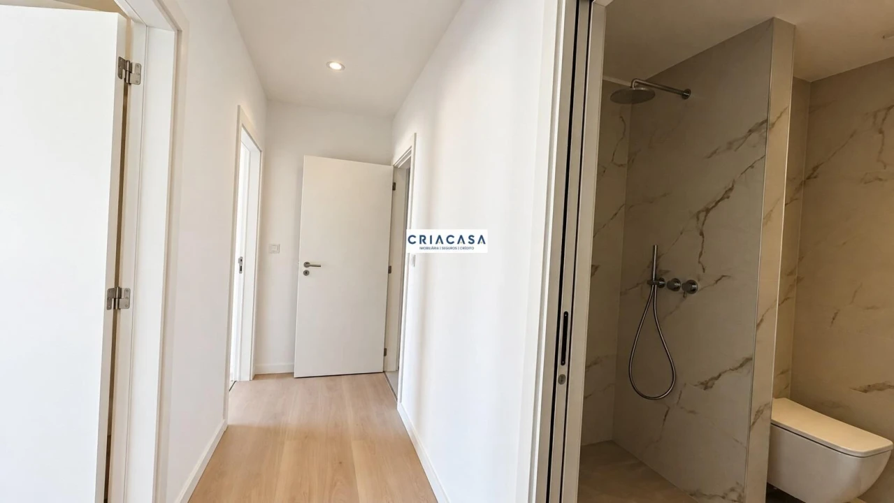 Apartamento T5 para Venda em Viseu Foto 20