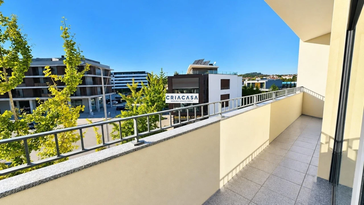 Apartamento T5 para Venda em Viseu Foto 36
