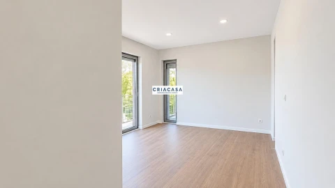 Apartamento T5 para Venda em Viseu