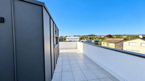 Apartamento T5 para Venda em Viseu