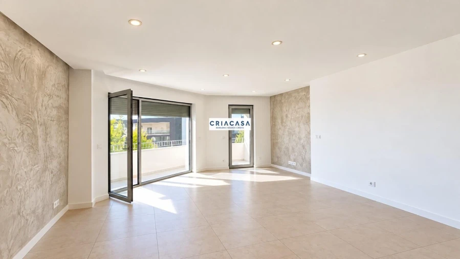 Apartamento T5 para Venda em Viseu Foto 2