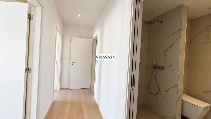 Apartamento T5 para Venda em Viseu Foto 20