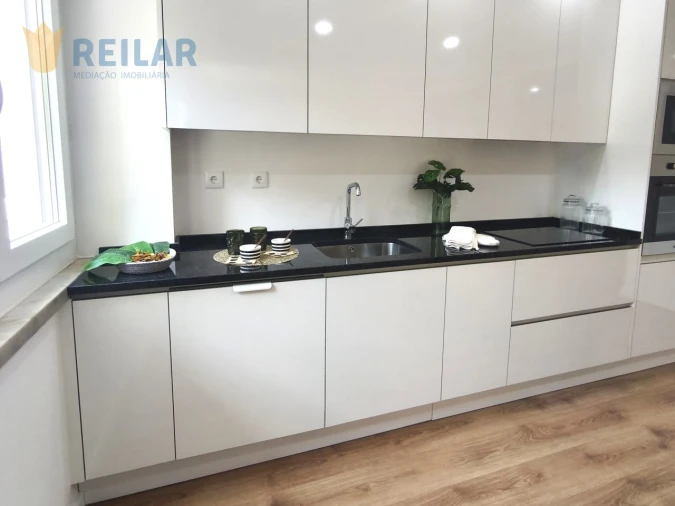 Apartamento T3 para Venda em Benfica Foto 5