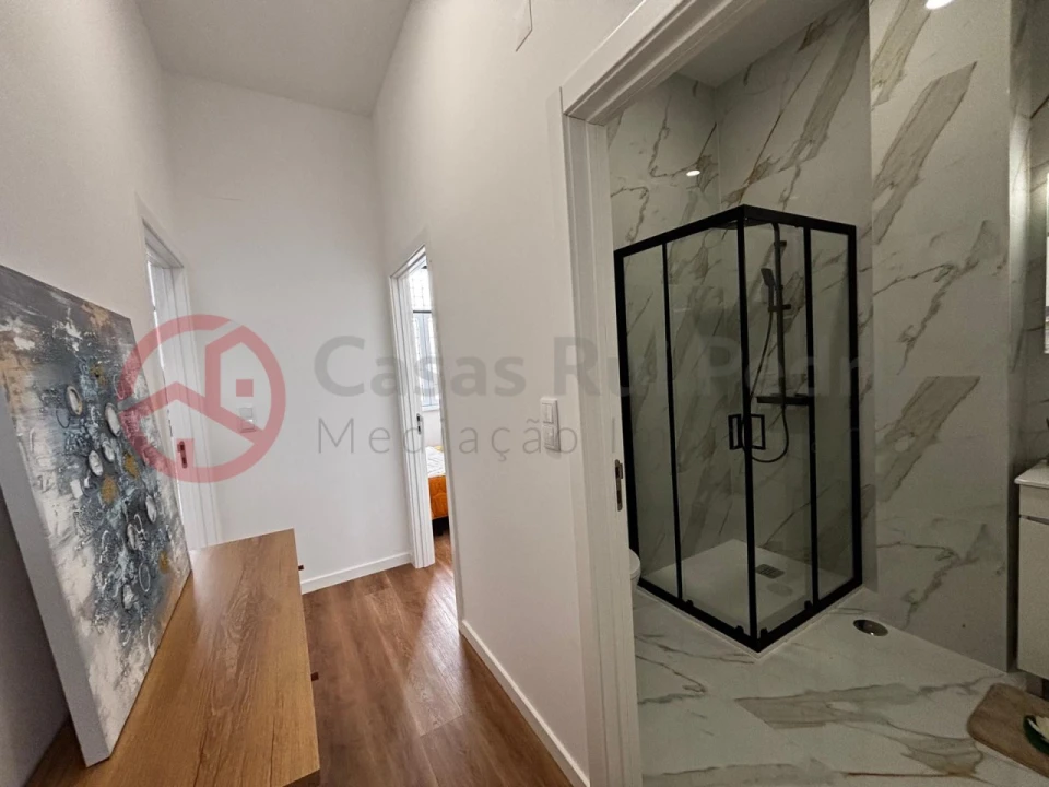 Apartamento T2 para Venda em São Vicente Foto 14