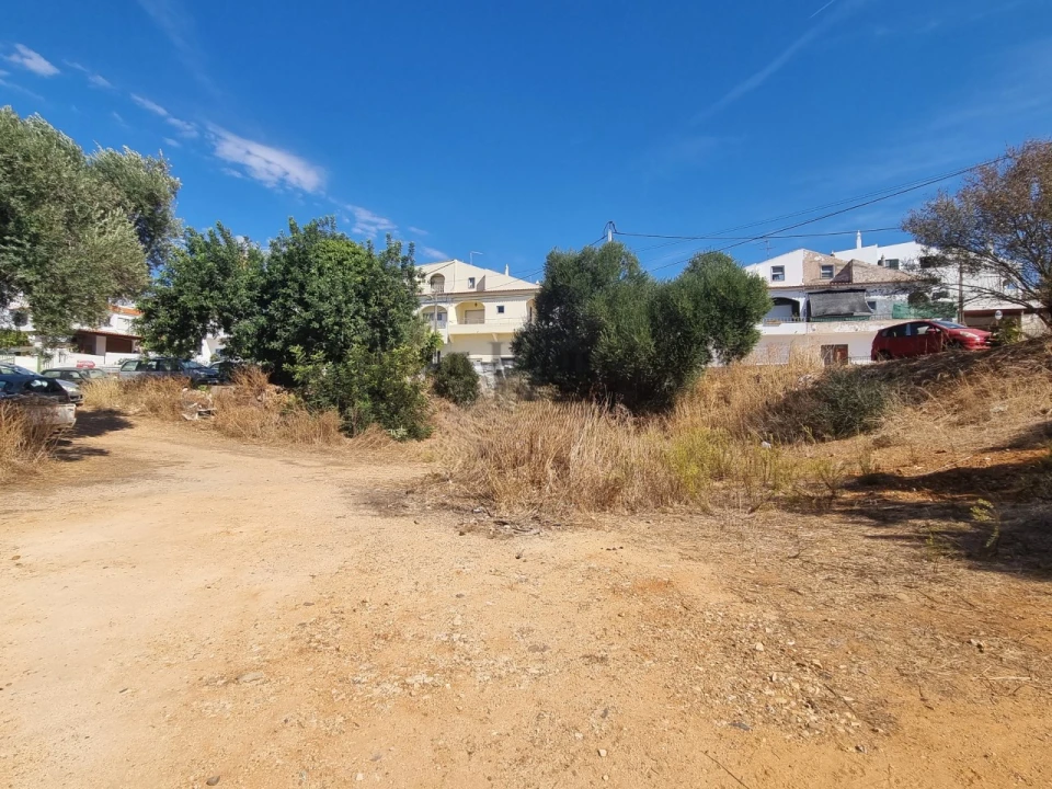 Terreno para Venda em Estômbar e Parchal Foto 9