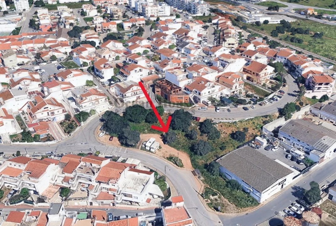Terreno para Venda em Estômbar e Parchal Foto 14
