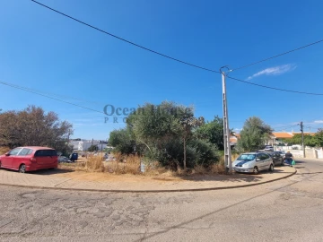 Terreno para Venda em Estômbar e Parchal