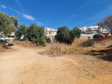 Terreno para Venda em Estômbar e Parchal