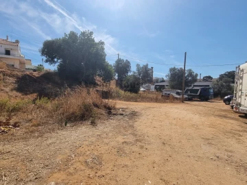 Terreno para Venda em Estômbar e Parchal