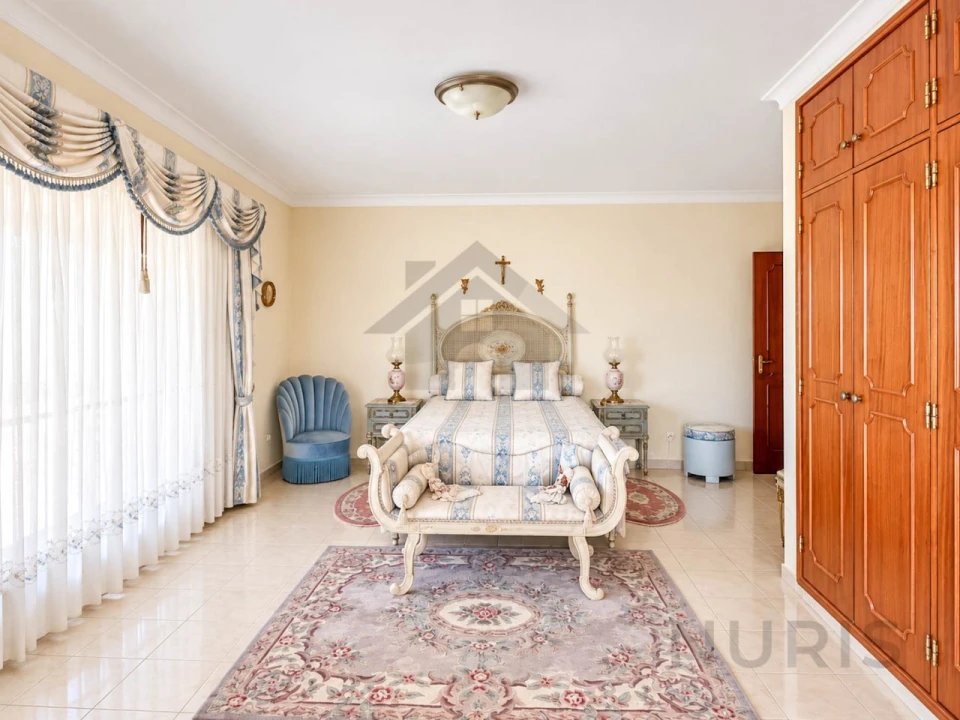 Moradia T5 para Venda em Portimão Foto 12
