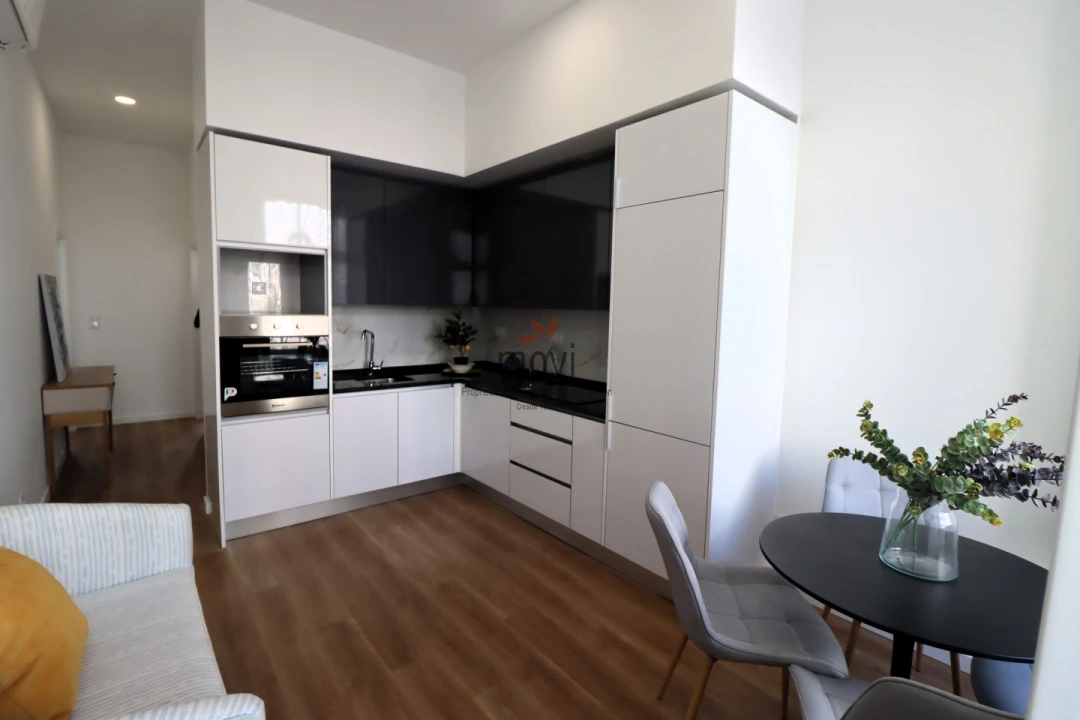 Apartamento T2 para Venda em São Vicente Foto 3