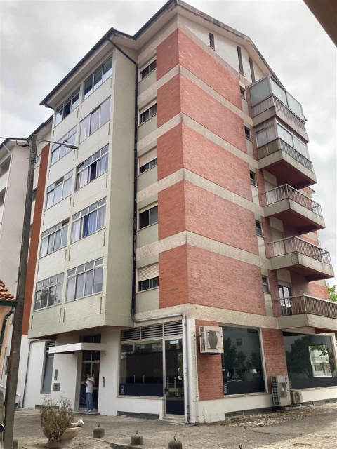 Apartamento T4 para Venda em Aradas