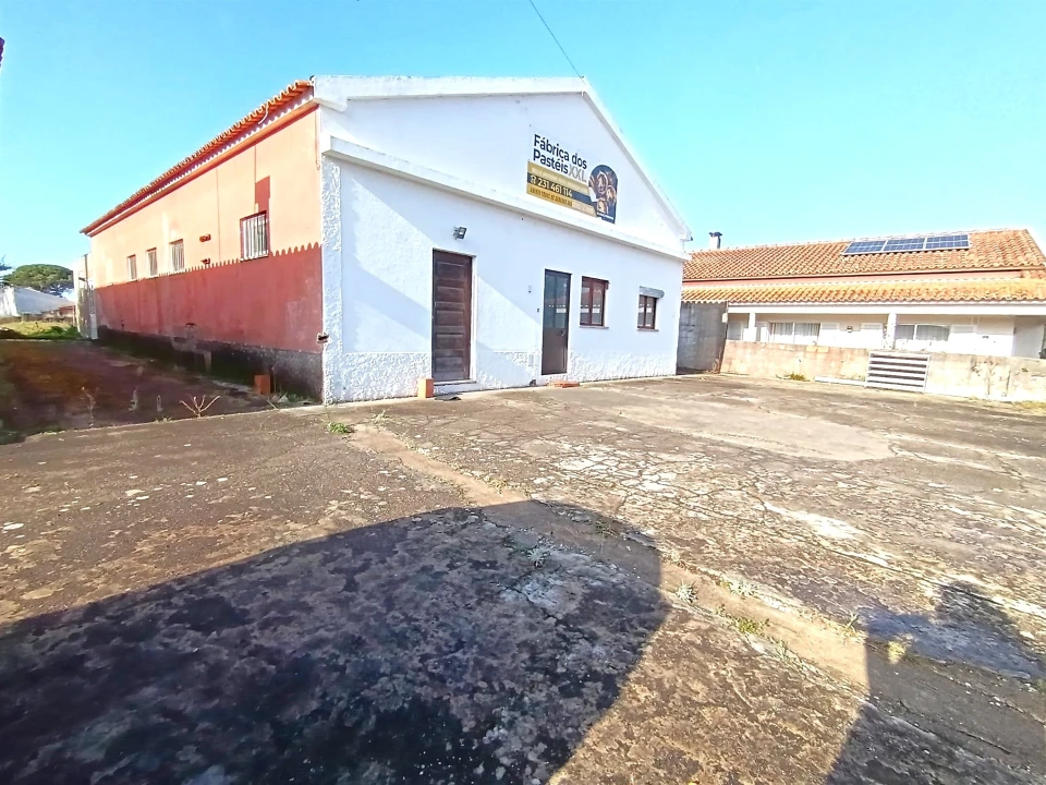 Negócio para Venda em Febres Foto 1