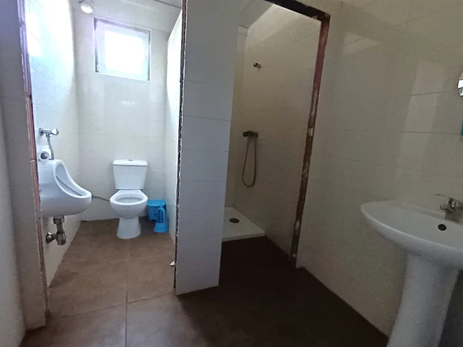 Negócio para Venda em Febres Foto 10