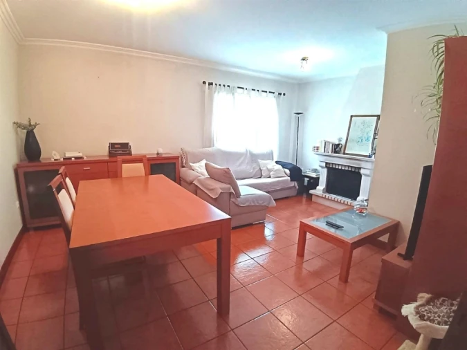 Apartamento T2 para Venda em Eixo e Eirol Foto 24