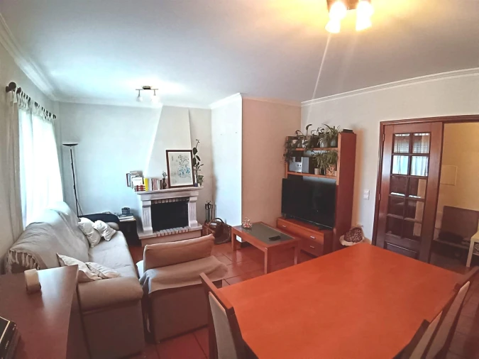 Apartamento T2 para Venda em Eixo e Eirol Foto 17