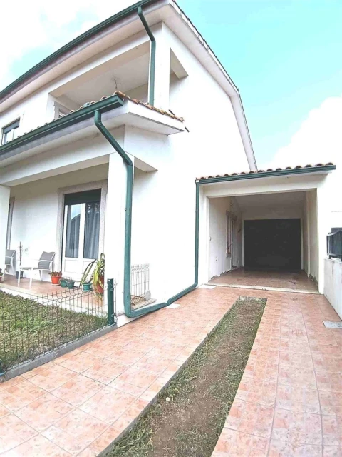 Moradia T4 para Venda em Vagos e Santo António