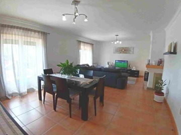Moradia T4 para Venda em Vagos e Santo António