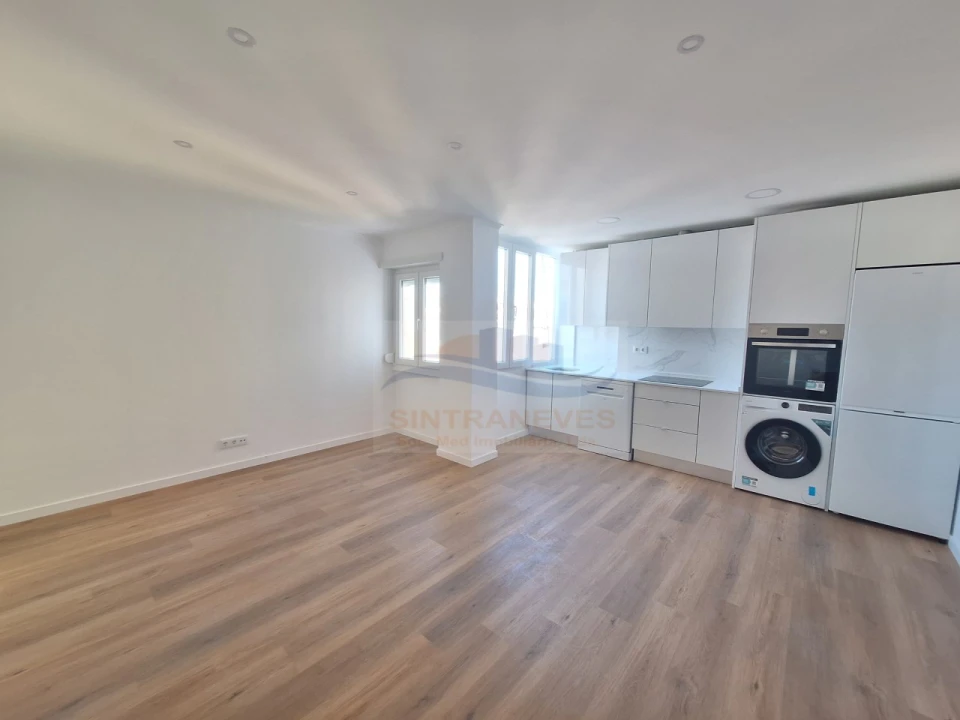 Apartamento T2 para Venda em Falagueira-Venda Nova Foto 1