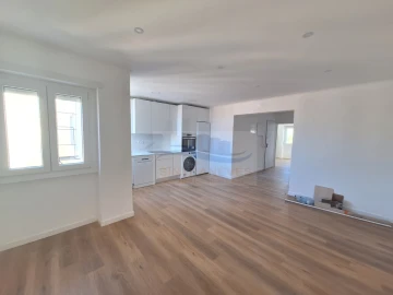 Apartamento T2 para Venda em Falagueira-Venda Nova