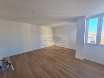 Apartamento T2 para Venda em Falagueira-Venda Nova