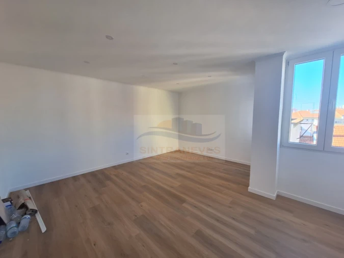Apartamento T2 para Venda em Falagueira-Venda Nova Foto 7