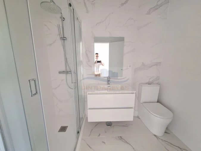 Apartamento T2 para Venda em Falagueira-Venda Nova Foto 13