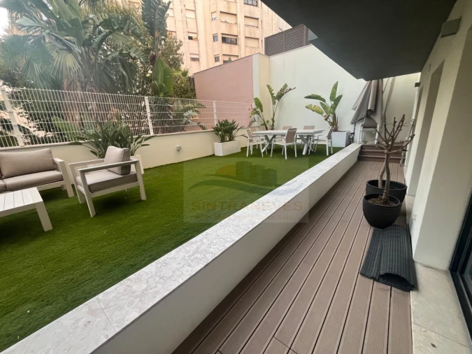 Apartamento T3 para Venda em Alvalade Foto 2