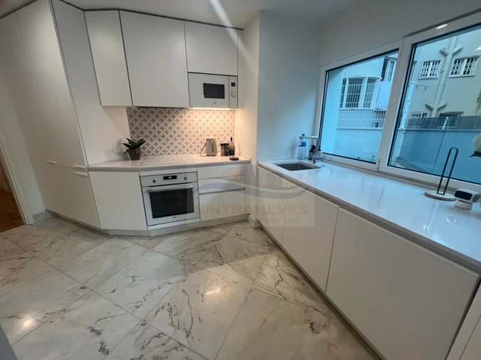 Apartamento T3 para Venda em Alvalade Foto 8