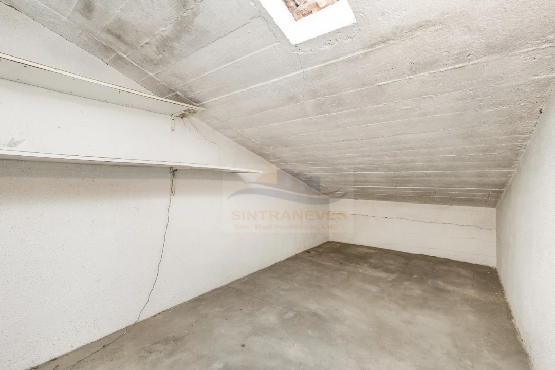 Apartamento T3 para Venda em Massamá e Monte Abraão Foto 25