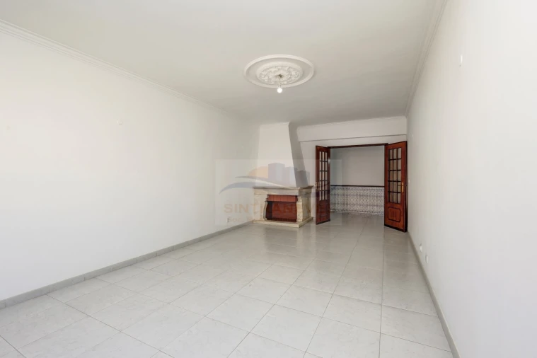 Apartamento T3 para Venda em Massamá e Monte Abraão Foto 8