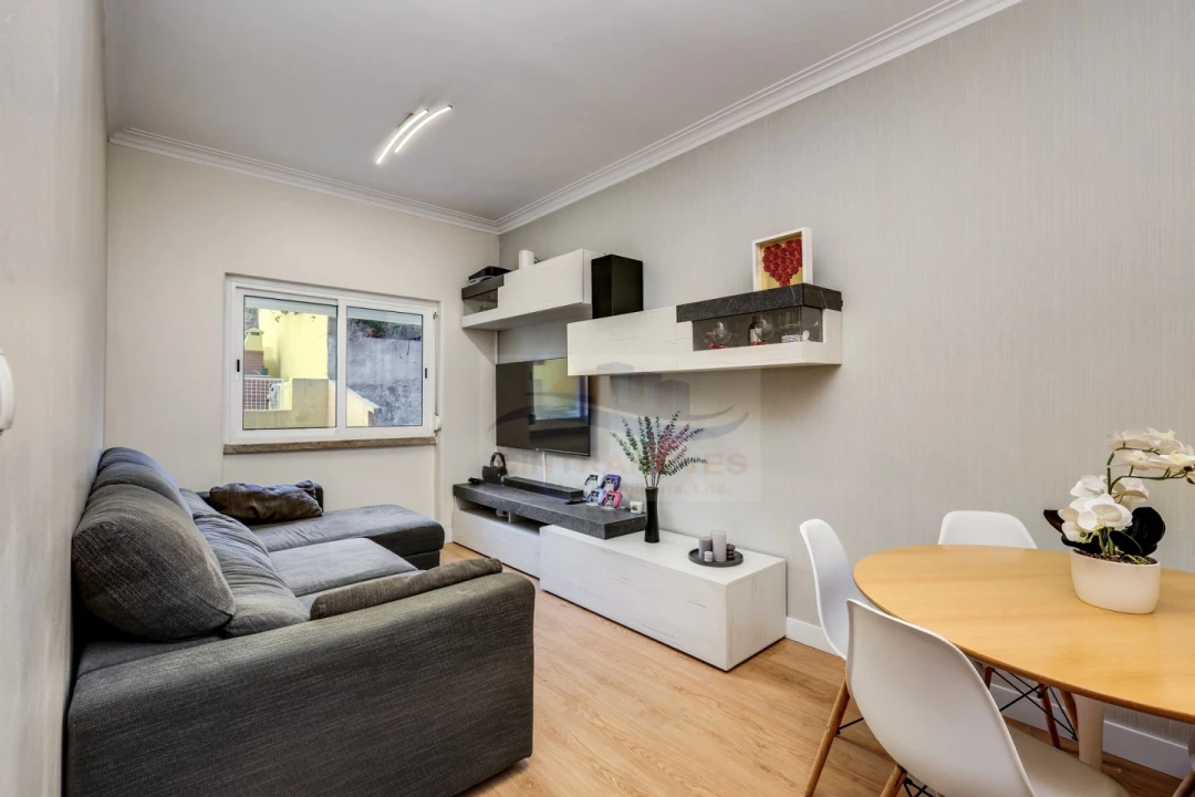 Apartamento T2 para Venda em Mina de Água Foto 3
