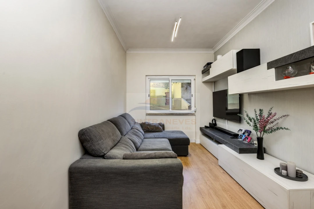 Apartamento T2 para Venda em Mina de Água Foto 4