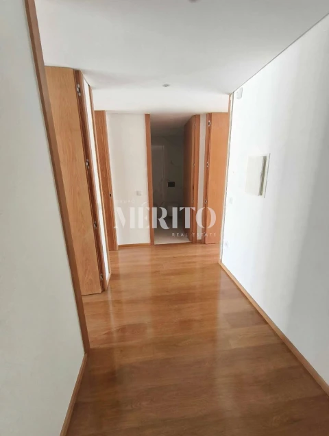 Moradia T3 para Venda em Merelim (São Pedro) e Frossos