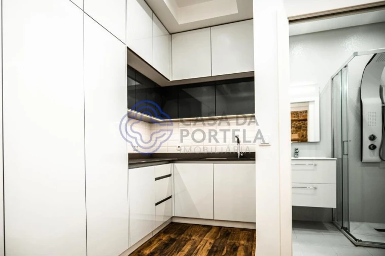 Prédio para Venda em Leiria, Pousos, Barreira e Cortes Foto 18