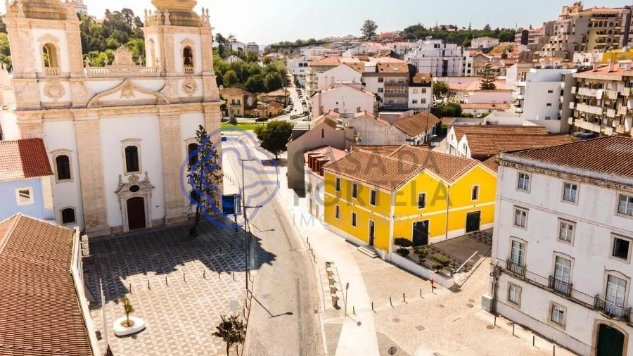 Prédio para Venda em Leiria, Pousos, Barreira e Cortes