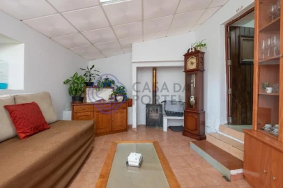 Moradia T2 para Venda em Peral