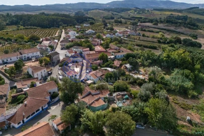 Moradia T2 para Venda em Peral