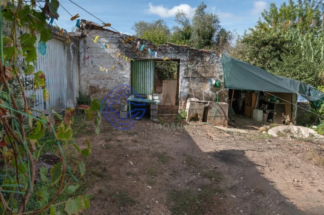 Moradia T2 para Venda em Peral Foto 22