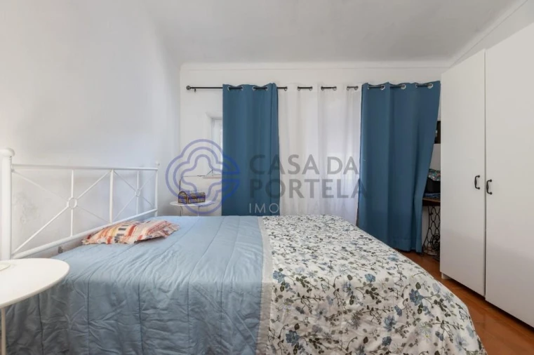 Moradia T2 para Venda em Peral Foto 16