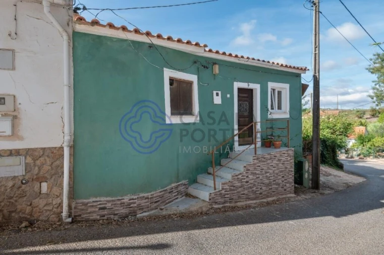 Moradia T2 para Venda em Peral Foto 6