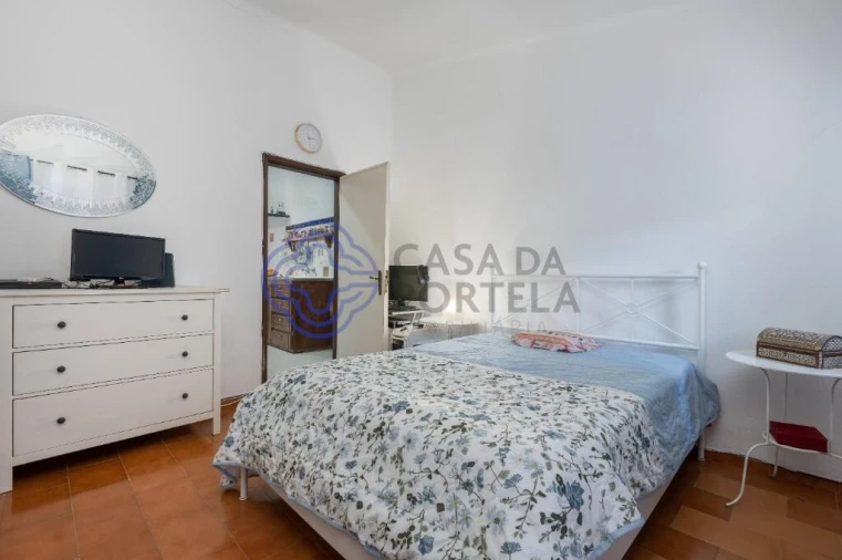 Moradia T2 para Venda em Peral Foto 17