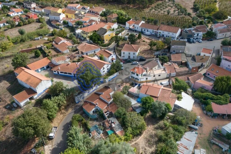 Moradia T2 para Venda em Peral Foto 4