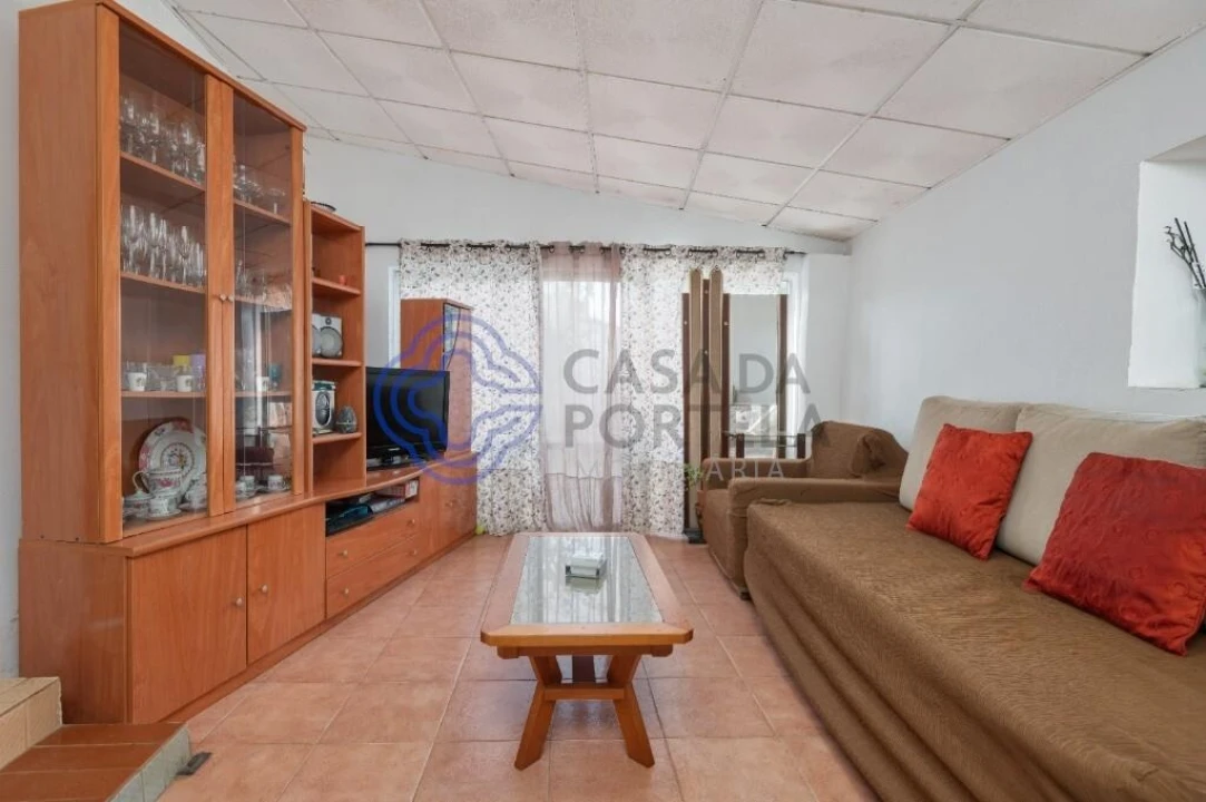 Moradia T2 para Venda em Peral Foto 14