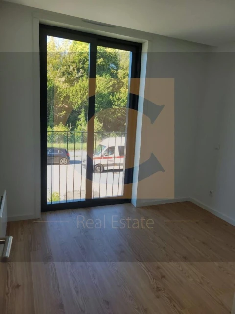 Apartamento T1 para Venda em Paranhos
