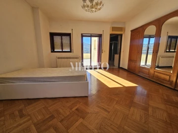 Apartamento T4 para Venda em Mesão Frio