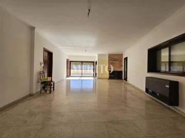 Apartamento T4 para Venda em Mesão Frio