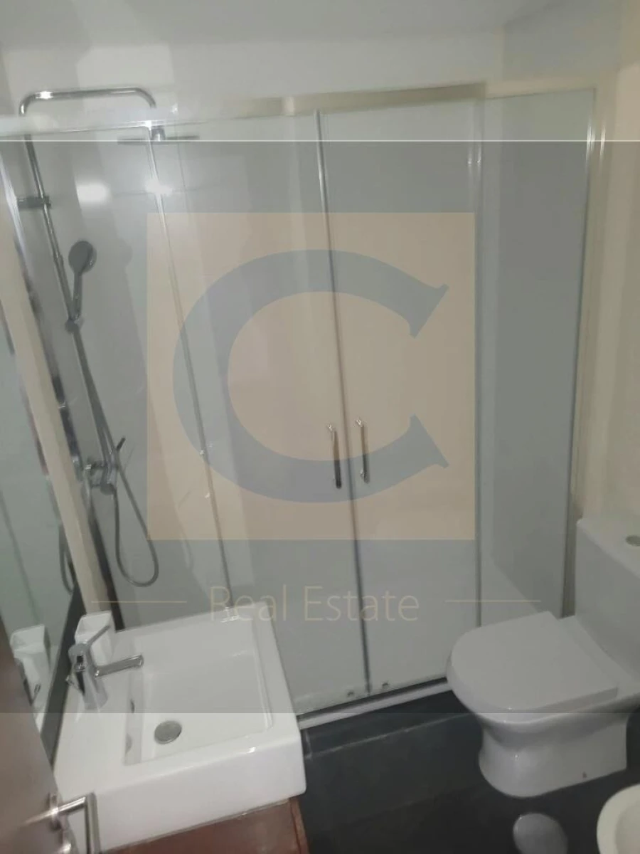 Apartamento T1 para Venda em Paranhos Foto 10