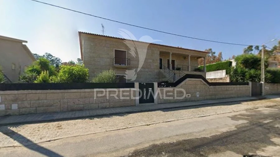 Moradia T4 para Venda em Macieira da Lixa e Caramos