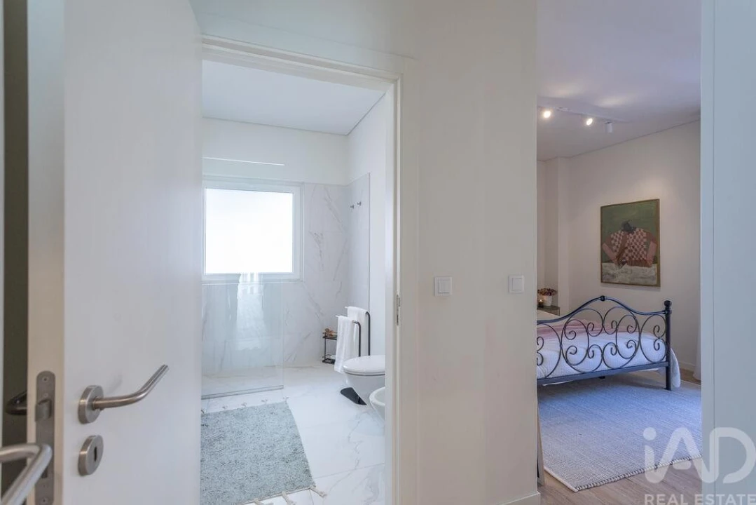Apartamento T2 para Venda em Campolide Foto 16